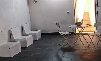 Domus Al Corso B&B