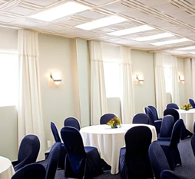 Hotel Current