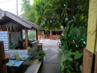 Owl Hostel Karimunjawa Hotels near Sunset Beach