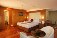 The Garuda Hotels - Parkplatz