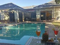 Alicia's B&B Hotels in Roodepoort