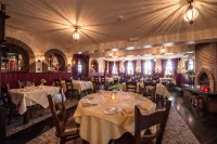 Hotel Restaurant in Den Hoof Các khách sạn ở Bemelen