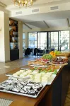 Apricot Aghveran Resort - breakfast