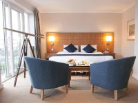 Harbour Heights Hotel - balcony