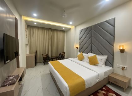 Hotel Aditya Grand