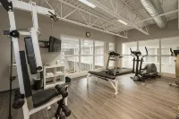 Hotel & Suites le Dauphin Drummondville - Gym