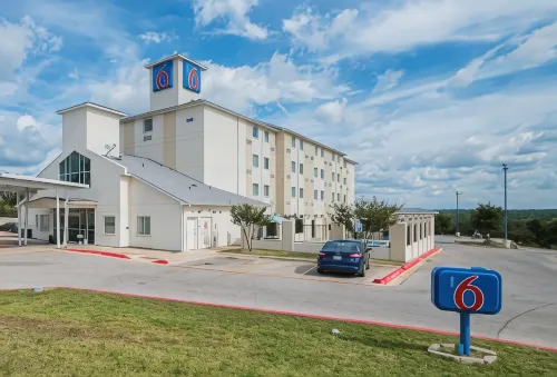 Motel 6 Marble Falls, TX