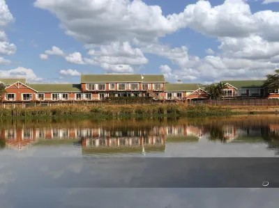 Kingfisher Lodge Hotels near Cornubia Mall