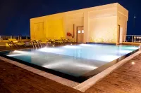 Vivanta Chitwan Bharatpur - Pools