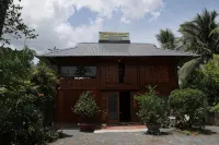 Homestay Nha Cua Gio - Homestays