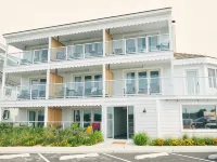 Beach Shack Hotels in Cape May