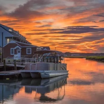 Snug Harbor Marina and Hotel