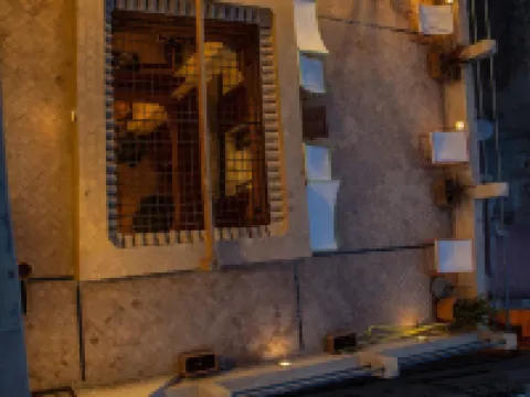 La Maison Maure Hotels near Bab Boujloud