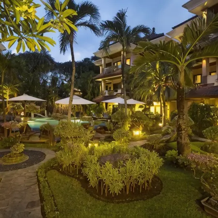 Parigata Resorts and Spa Отели рядом с достопримечательностью «Пляж Сегара»