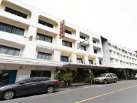 K.L. Boutique Hotel Hotels near Wat Kaeo Korawaram