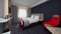 Holiday Inn Express Aéroport de Genève Hôtels à proximité de : Globe de la science et de l'innovation (CERN)