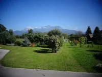 Rooms & Apartments Jana Hotels in Kranj