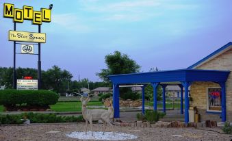 Blue Spruce Motel