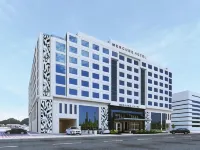 Mercure Muscat Hotels near جامع الإمام الخليل بن شاذان بمرتفعات الخوير