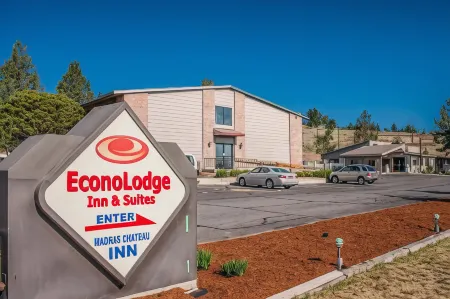 Econo Lodge Inn & Suites Madras