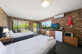 Potters Apartments