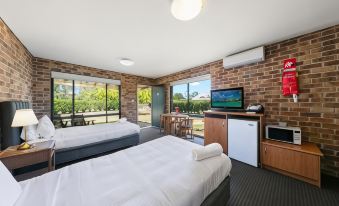 Potters Apartments