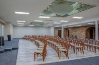 Days Inn by Wyndham Cranbrook Conference Centre