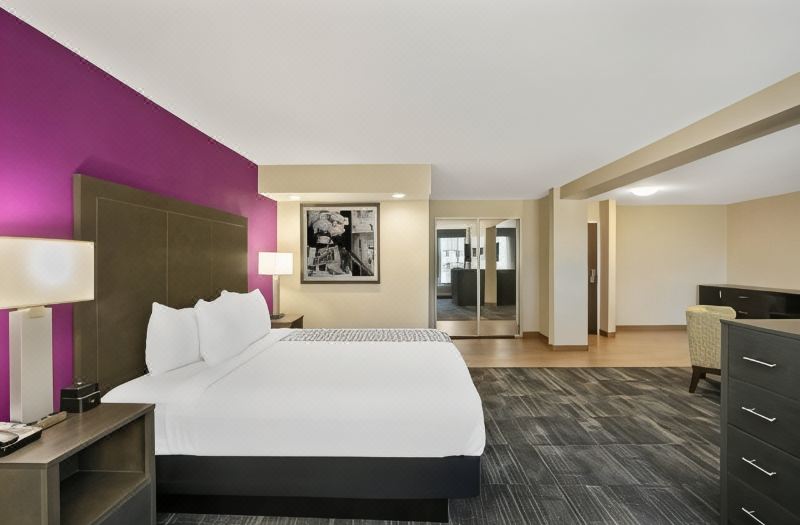 La Quinta Inn & Suites by Wyndham Columbus MS