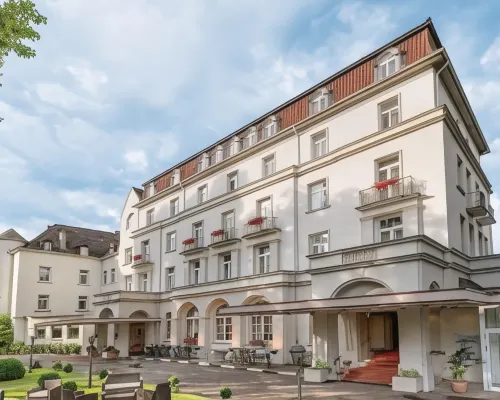 Rheinhotel Dreesen Hotels near Bonner Kammerspiele