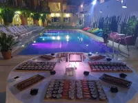 Los Angeles Hotel & Spa - piscina