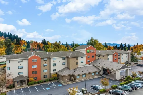 Holiday Inn Express Portland SE - Clackamas Area Hotels in Clackamas