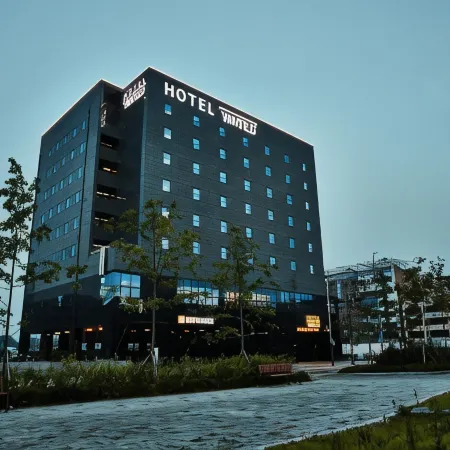 Hotel Wanted Отели рядом с достопримечательностью «Арт платформа Инчхон»