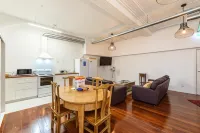 Aura Hotel - Apartments