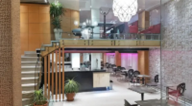 Hotel Velsatis 貝尼邁拉勒酒店