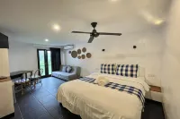 Taman Unique Hotel