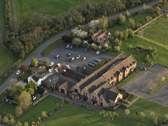 The Pear Tree Inn & Country Hotel