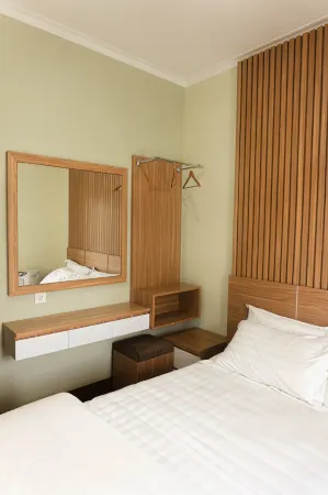 Rumah Elok, Affordable House for Rent in Bandung City Отели рядом с достопримечательностью «NuArt Sculpture Park»