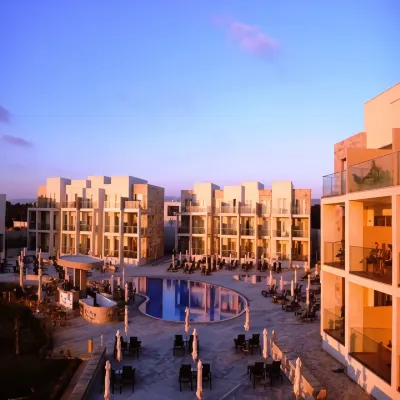 Amphora Hotel & Suites Hotel in zona Leptos Kings Palace