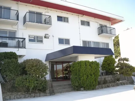 Mare Kamekichi Отели в г. Симода