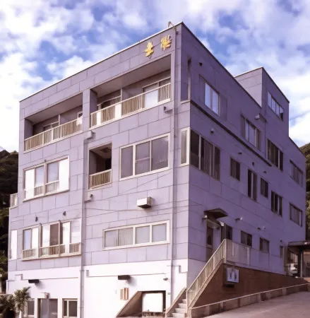 Wakasakamiko Bokai Kouraku Отели рядом с достопримечательностью «Mikatagoko»