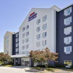 Fairfield Inn & Suites Atlanta Vinings/Galleria Hotels near One Ivy Walk | John Wieland Homes