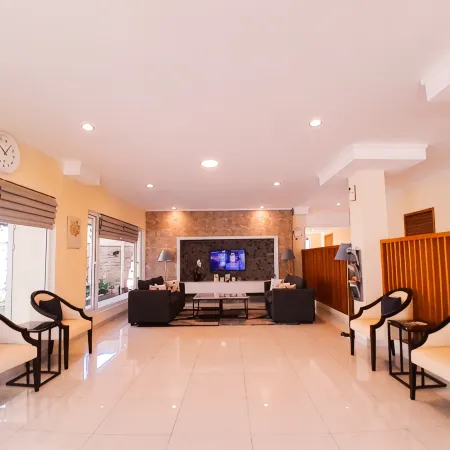 Agra Hotel & Grand Ballroom