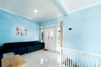 Villa Vidisha by Villa Gue Aja Hoteller i Batu Layang
