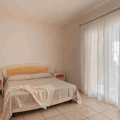 Elegant Residence Ea Bianca 2 Bedroom Sleeps 6 Plus Extra Bed Available No0715 Rooms