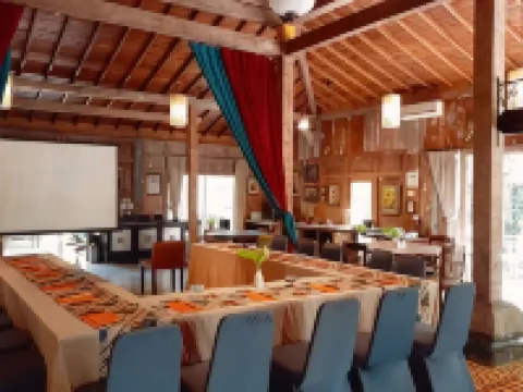 Rumah Batu Boutique Hotel Hotels in Baki