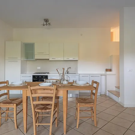 Elegant Residence Ea Bianca 2 Bedroom Sleeps 6  Plus Extra Bed Available