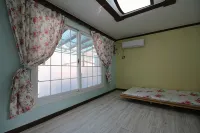 Seongju Greennarae Pension Hotels in Seongju-gun