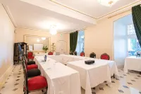 Château Le Prieuré - La Maison Younan Hôtels à : Saint-Clément-Des-Levées