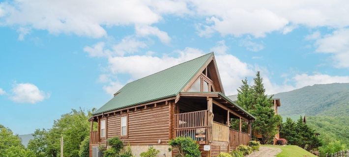 Graceful Awestruck Perfect Mountain Views with Pool Access by RedAwning Hotels in Съвиървил
