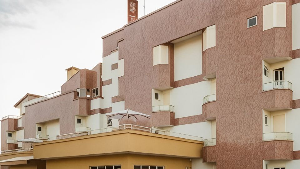 Hotel Dois H